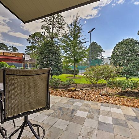 Idyllic Montgomery Condo With Pool And Lake View! المظهر الخارجي الصورة